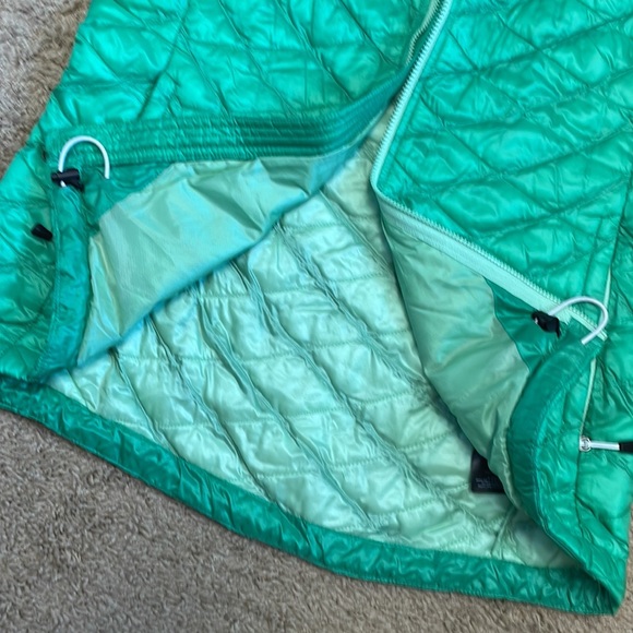 The North Face green thermoball jacket - Picture 6 of 13